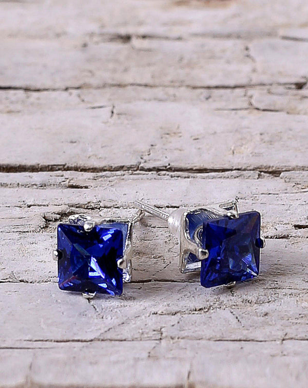 SQUARE STUDS EARINGS - Polkadots - 13337NJ-210377 - SQUARE STUDS EARINGS