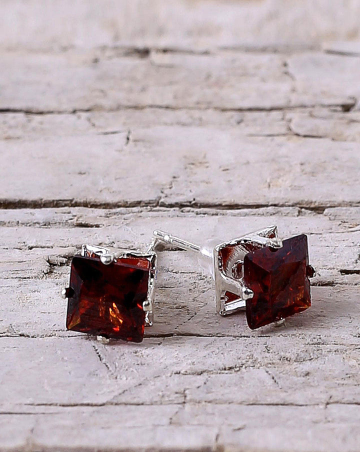 SQUARE STUDS EARINGS - Polkadots - 13337NJ-210395 - SQUARE STUDS EARINGS